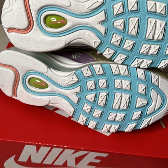 Nike AirMax 97 SE - Picture 8 of 8
